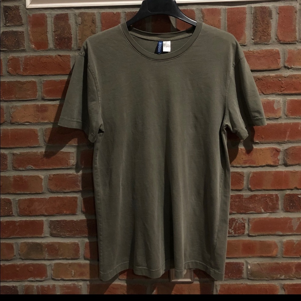 H&M boxy tee, longer fit, great condition